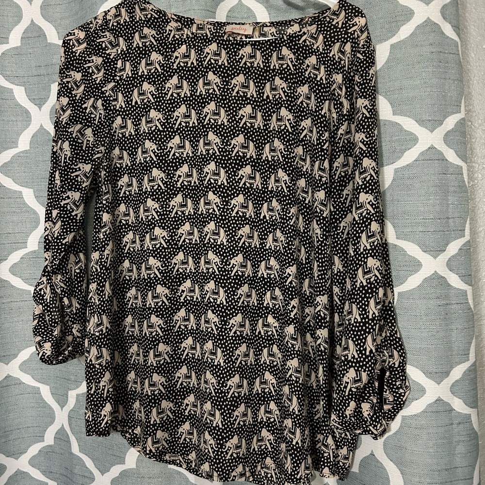 Pixley White Asymmetrical 3/4 Sleeve Blouse